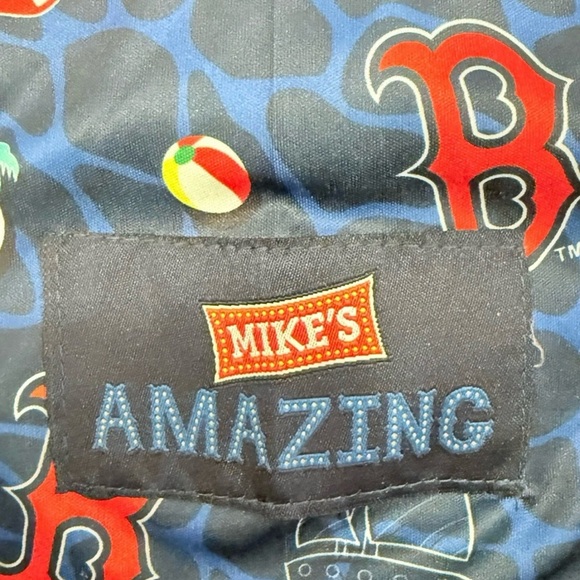 Boston Red Sox 2024 SGA Hawaiian Shirt
XL ~ 7/11/24 Fenway Promotional Item - Picture 3 of 6